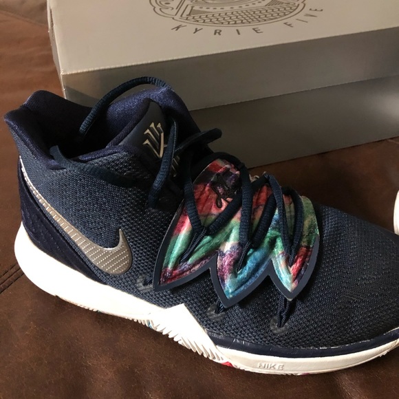 kyrie 5 size 5.5